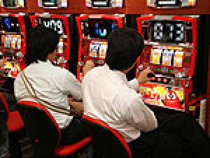 展示会速報 新機種「パチスロがんばれ!!ロボコン」内覧会(サミー)