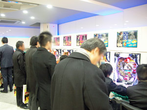展示会速報 「ぱちんこCR鉄のラインバレル」「デジハネCR鉄のラインバレル」内覧会(サミー)