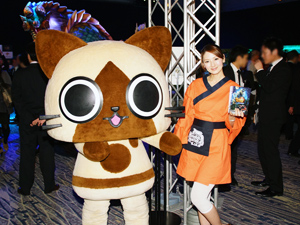 展示会速報 合同発表展示会「CAPCOM TWO TITLE CARNIVAL」「モンスターハンター月下雷鳴」(エンターライズ)