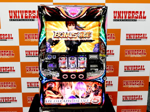 展示会速報 「SLOTデッド オア アライブ5」の記者発表会を開催(ユニバーサルエンターテインメント)