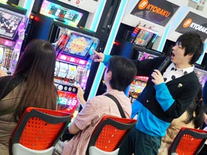 業界ニュース はじめてのぱちスロファンイベント開催(京楽産業.)