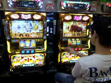 GOD2台並び