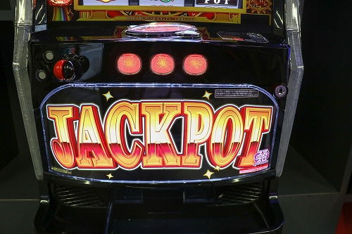 展示会速報 パチスロ新機種「LBジャックポット」内覧会開催(ヤーマ)