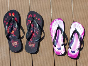 業界ニュース UNI-MARKETで新商品販売(ユニバーサルエンターテインメント)