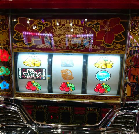 送料込みです❗️美品❣️早い者勝ち！5号機沖ドキバケーションパネル 先日買ったサーボ、PowerHD R12S 結構速いんじゃ？(ただしサンワ